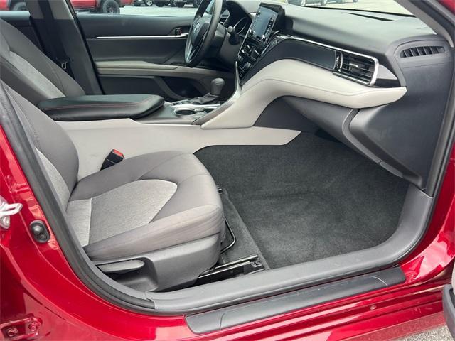used 2022 Toyota Camry Hybrid car, priced at $18,884