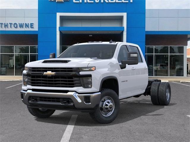 new 2025 Chevrolet Silverado 3500 car, priced at $58,393