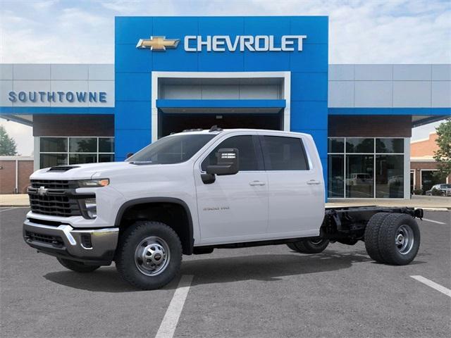 new 2025 Chevrolet Silverado 3500 car, priced at $58,393