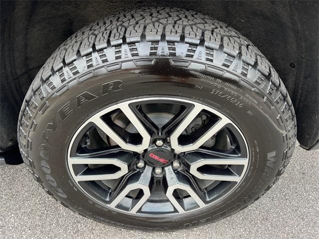 used 2022 GMC Yukon XL car, priced at $60,467