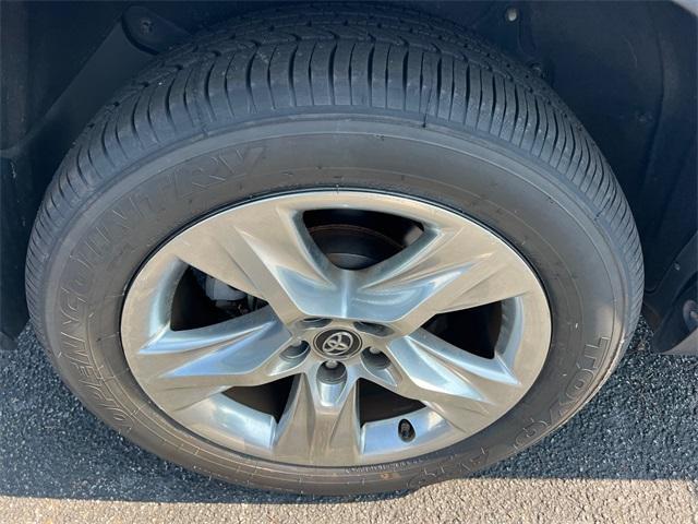 used 2017 Toyota Highlander car, priced at $23,183