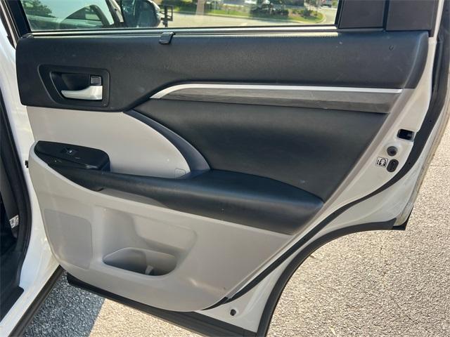 used 2017 Toyota Highlander car, priced at $23,183