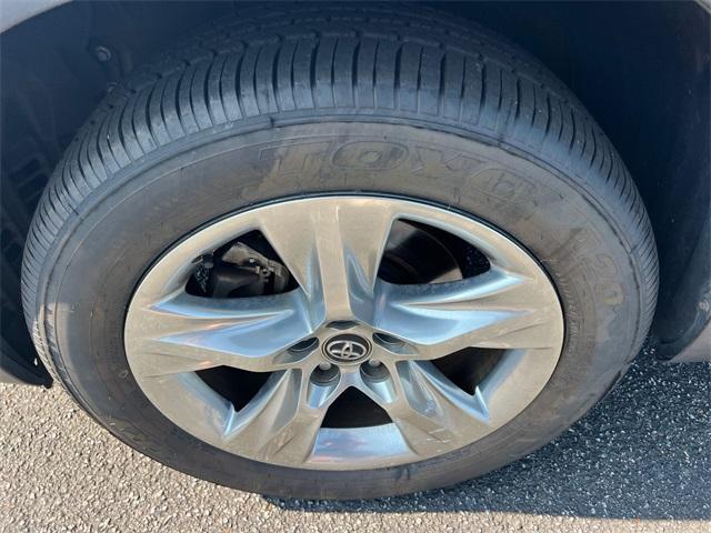 used 2017 Toyota Highlander car, priced at $23,183