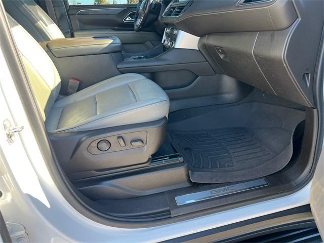 used 2021 GMC Yukon XL car, priced at $35,595