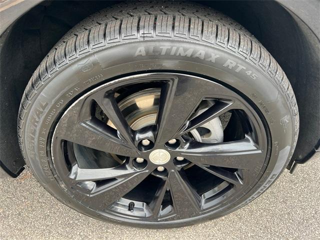 used 2021 Buick Envision car, priced at $22,087