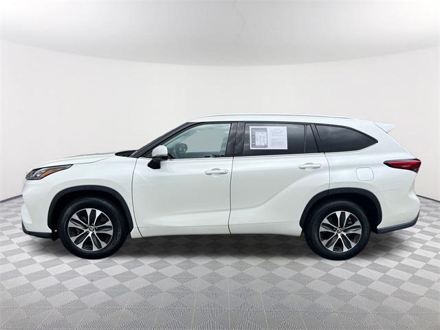 used 2020 Toyota Highlander car, priced at $31,782