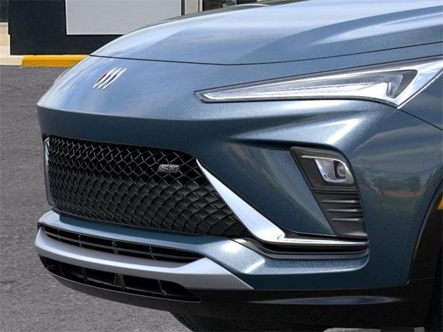 new 2025 Buick Envista car, priced at $29,130