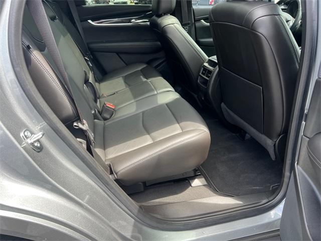 used 2023 Cadillac XT5 car, priced at $32,437
