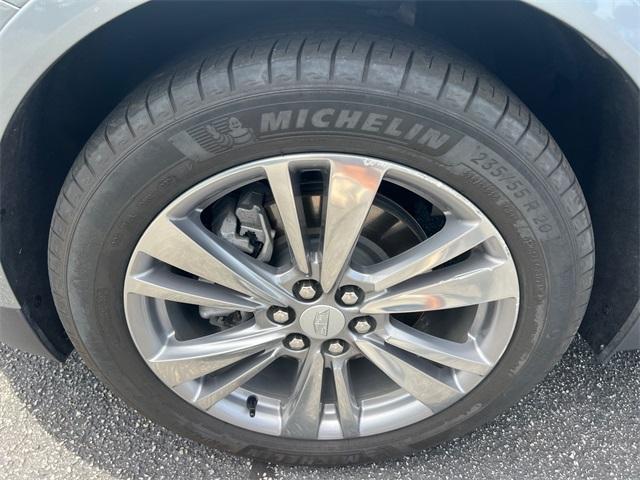 used 2023 Cadillac XT5 car, priced at $32,437