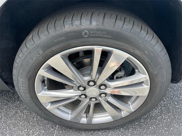 used 2023 Cadillac XT5 car, priced at $32,437
