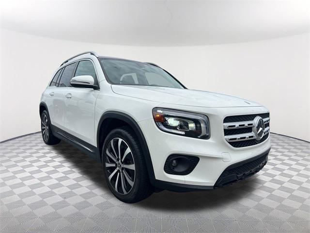used 2021 Mercedes-Benz GLB 250 car, priced at $22,166