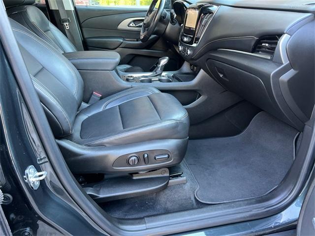 used 2021 Chevrolet Traverse car, priced at $23,504