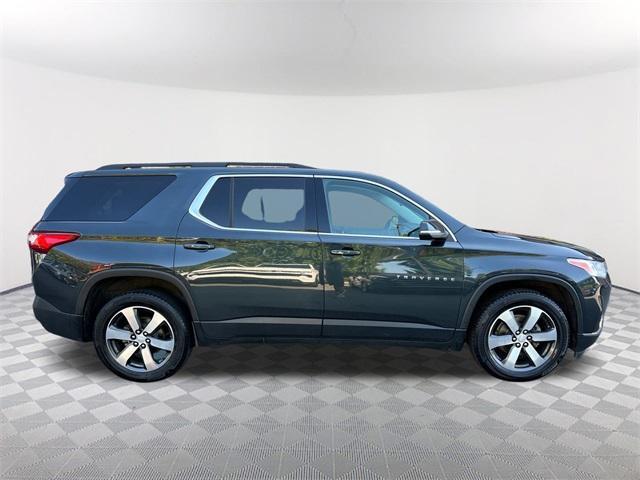used 2021 Chevrolet Traverse car, priced at $23,504