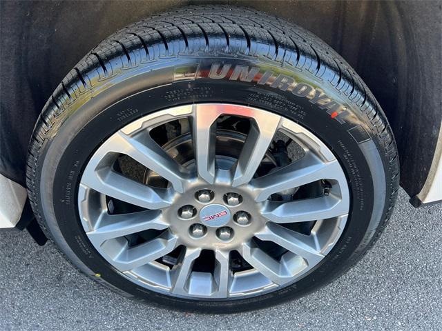 used 2021 GMC Acadia car, priced at $28,427