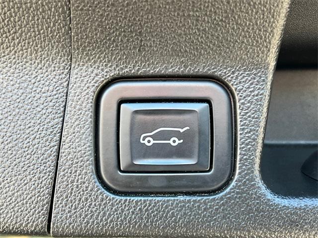 used 2023 GMC Acadia car, priced at $28,116