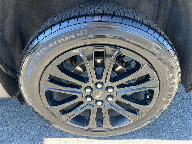 used 2023 GMC Acadia car, priced at $28,116