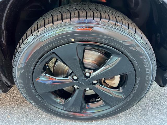 used 2017 Jeep Cherokee car, priced at $11,313