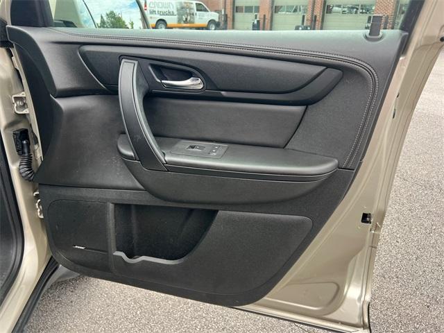 used 2015 Chevrolet Traverse car, priced at $8,592