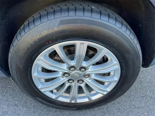 used 2018 Cadillac XT5 car, priced at $14,182