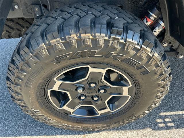 used 2021 Jeep Gladiator car, priced at $40,044