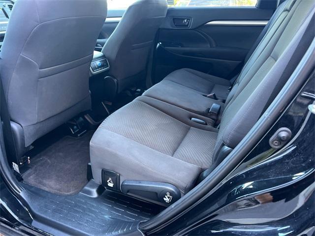 used 2019 Toyota Highlander car, priced at $23,043
