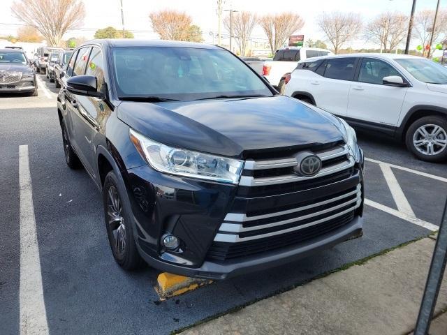 used 2018 Toyota Highlander car, priced at $22,769