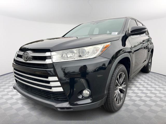 used 2018 Toyota Highlander car, priced at $20,322