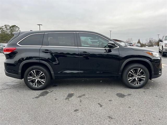 used 2018 Toyota Highlander car, priced at $18,722