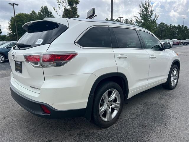 used 2015 Toyota Highlander car, priced at $17,995