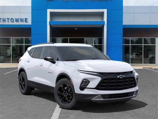 new 2025 Chevrolet Blazer car, priced at $33,655