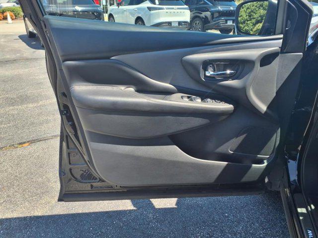 used 2022 Nissan Murano car, priced at $18,000