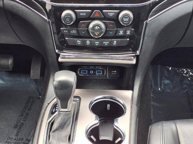 used 2021 Jeep Grand Cherokee car, priced at $25,900
