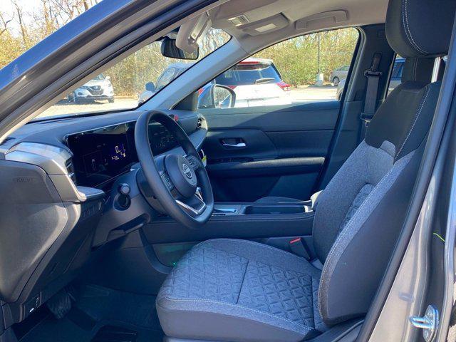 new 2025 Nissan Kicks car, priced at $25,420