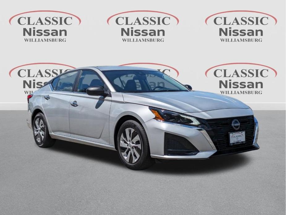 new 2024 Nissan Altima car, priced at $24,917