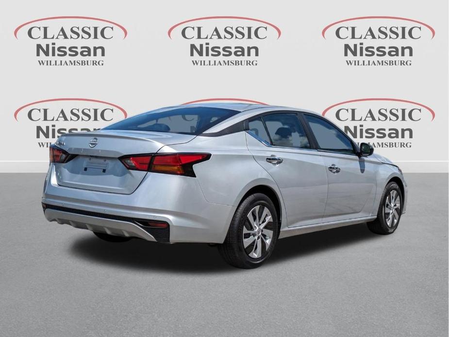 new 2024 Nissan Altima car, priced at $24,917