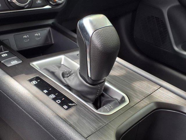 new 2025 Nissan Kicks car, priced at $25,175