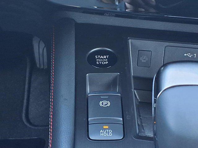 new 2025 Nissan Kicks car, priced at $27,808