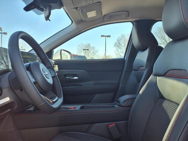 new 2025 Nissan Kicks car, priced at $27,058
