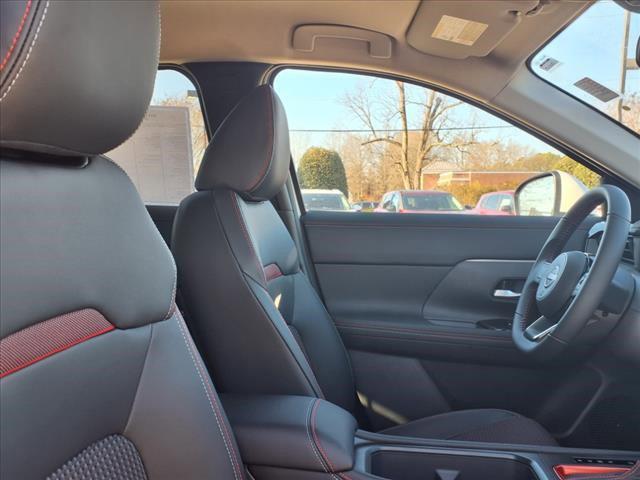 new 2025 Nissan Kicks car, priced at $27,058