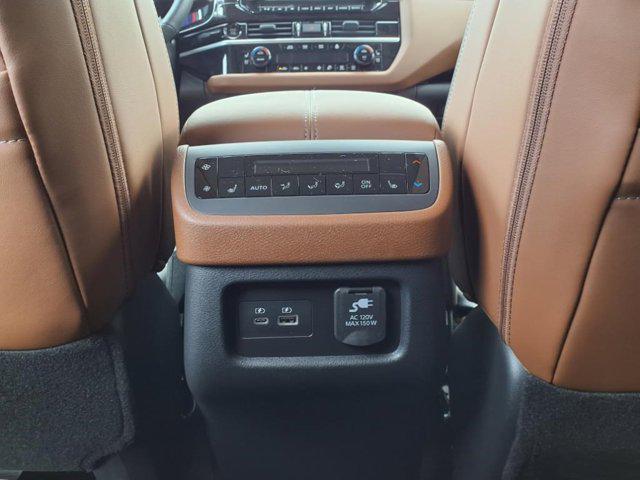 new 2025 Nissan Pathfinder car, priced at $48,250