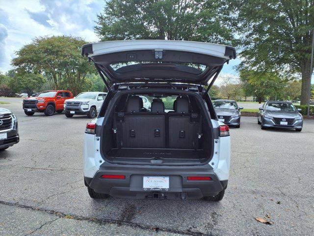 new 2025 Nissan Pathfinder car, priced at $44,092