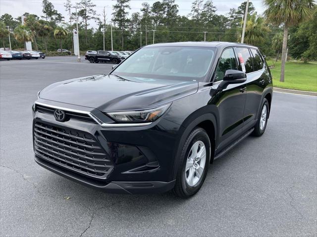 new 2025 Toyota Highlander car, priced at $45,505
