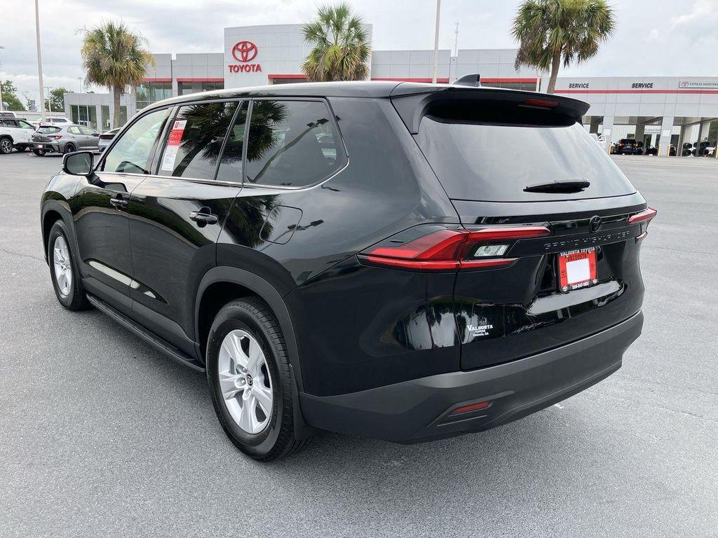 new 2025 Toyota Highlander car, priced at $45,505