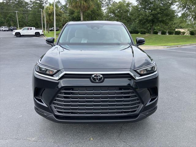new 2025 Toyota Highlander car, priced at $45,505