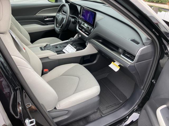 new 2025 Toyota Highlander car, priced at $45,505