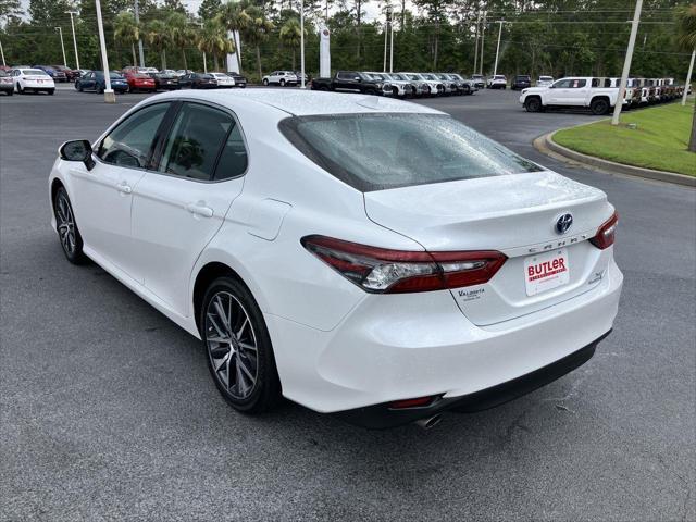used 2022 Toyota Camry Hybrid car, priced at $28,901