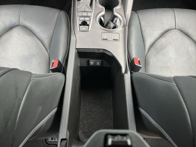 used 2022 Toyota Camry Hybrid car, priced at $28,901