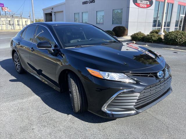 used 2023 Toyota Camry Hybrid car, priced at $32,453