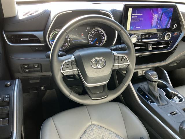 used 2023 Toyota Highlander Hybrid car, priced at $47,991