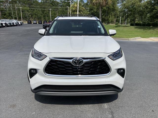 used 2023 Toyota Highlander car, priced at $49,901